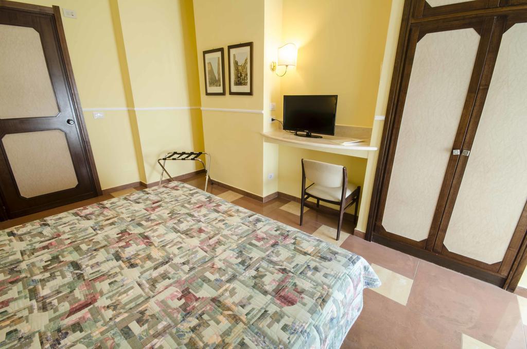 Hotel Tarconte Tarquinia Exterior photo