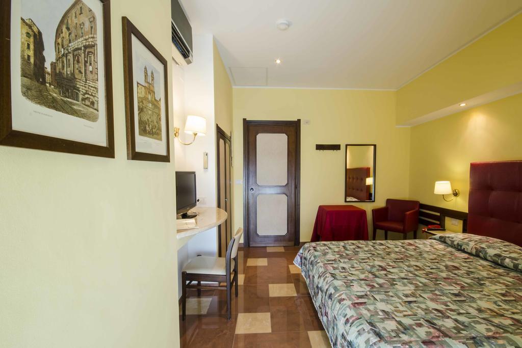 Hotel Tarconte Tarquinia Exterior photo