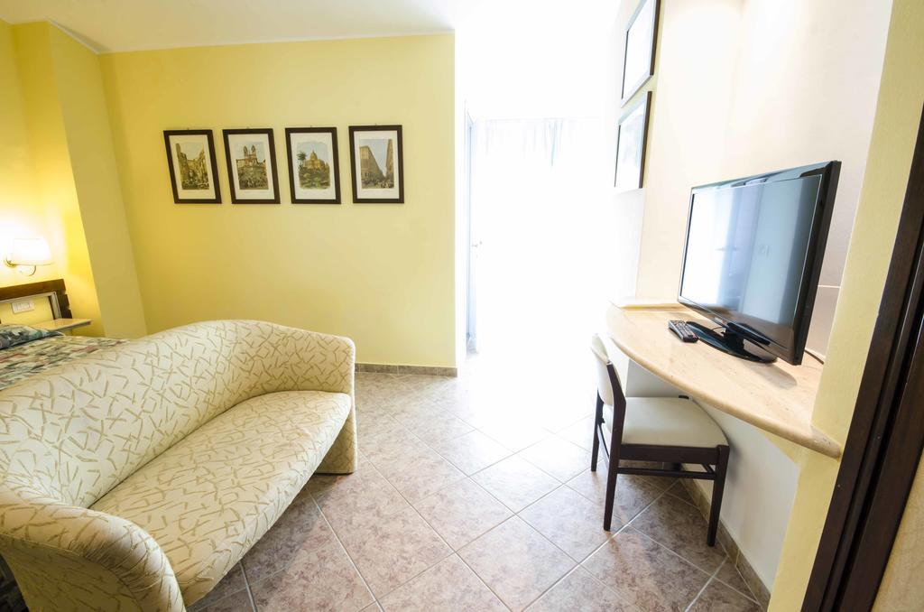 Hotel Tarconte Tarquinia Exterior photo