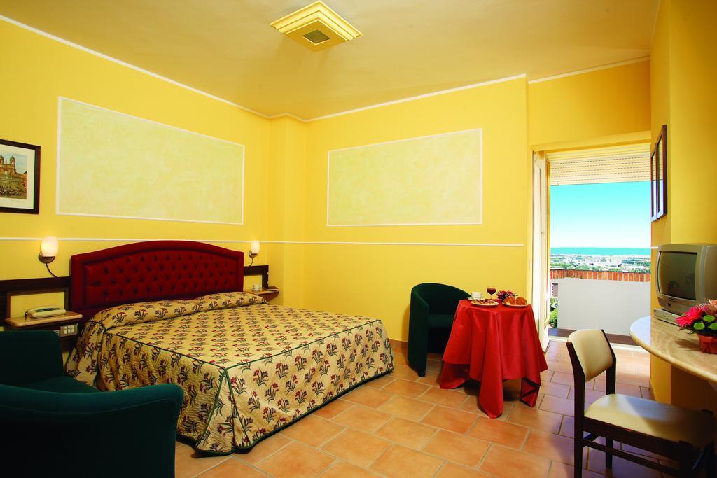 Hotel Tarconte Tarquinia Exterior photo